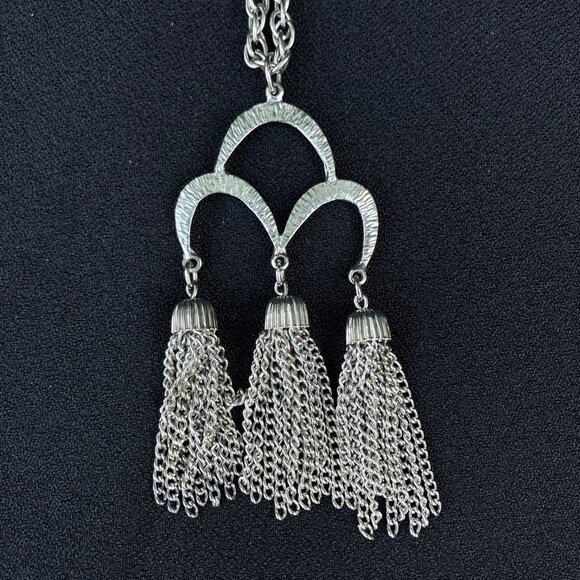 Silver Large Link Sautior Lariat Tassel Necklace - Picture 8 of 16